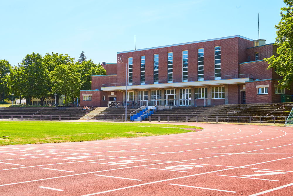 Energieeffiziente Beleuchtung am Sportzentrum (2013)