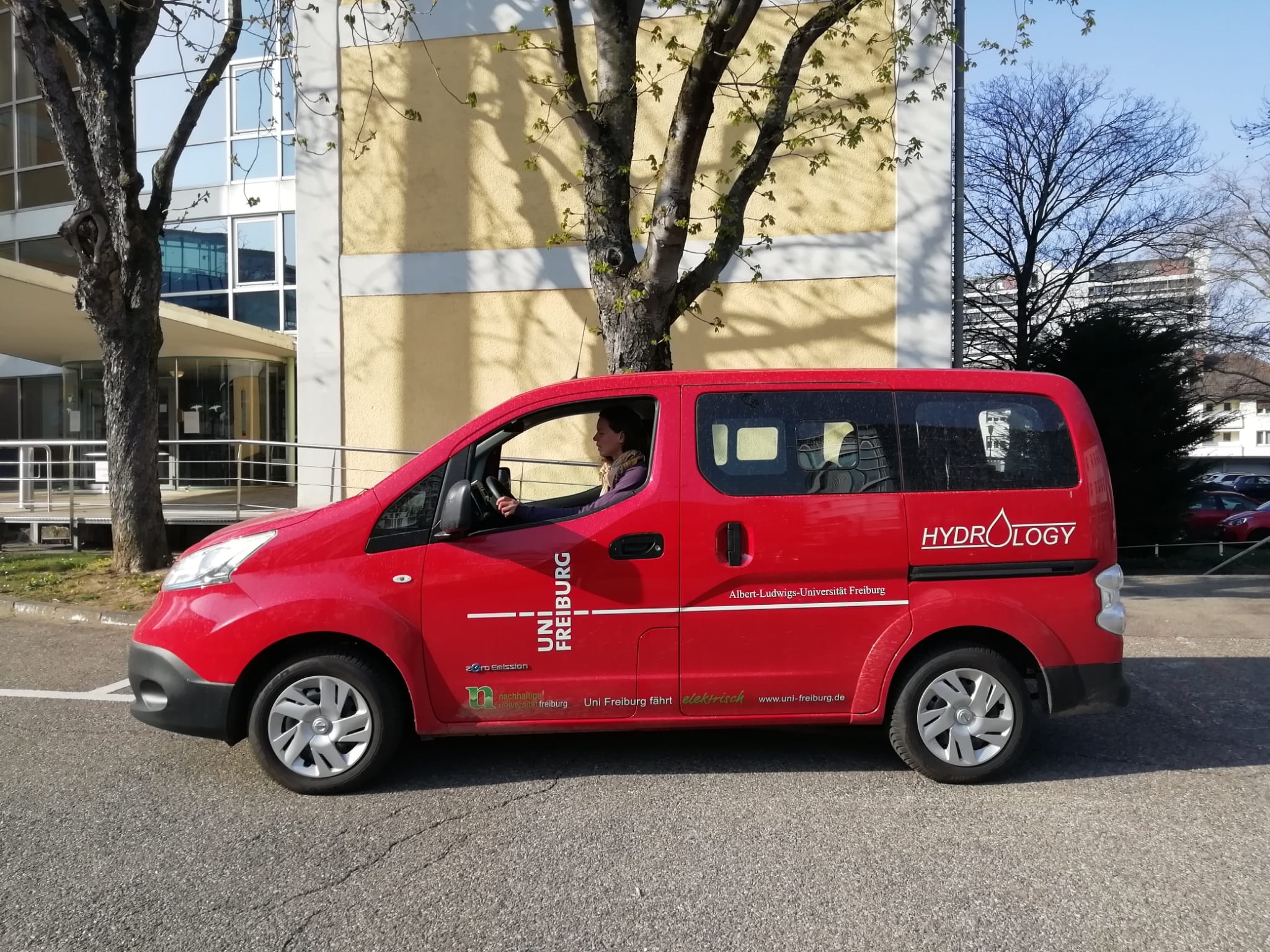 Uni Freiburg fährt elektrisch